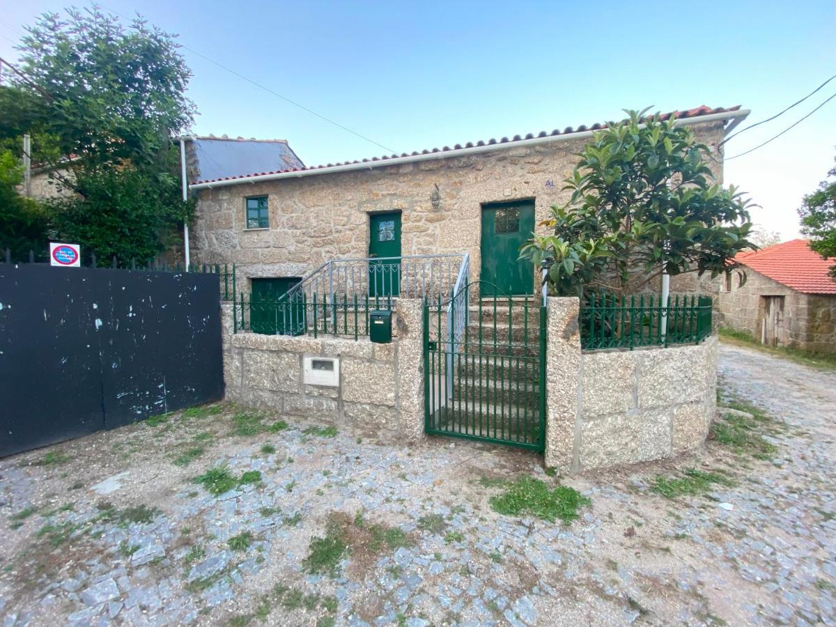 Casa Araujo de Sousa - Near Gerês Natural Park Terras de Bouro Exterior foto